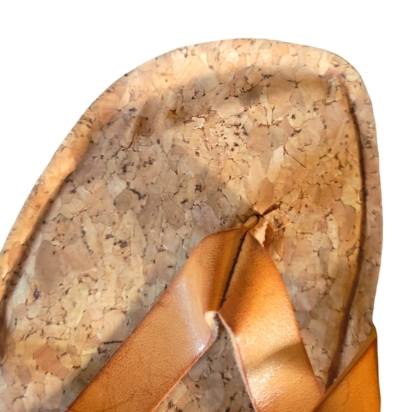 Sugar Rampage Elexxa Natural Criss-cross Sling Back Buckle Toe Ring Sandals Sz 9 - Picture 2 of 11